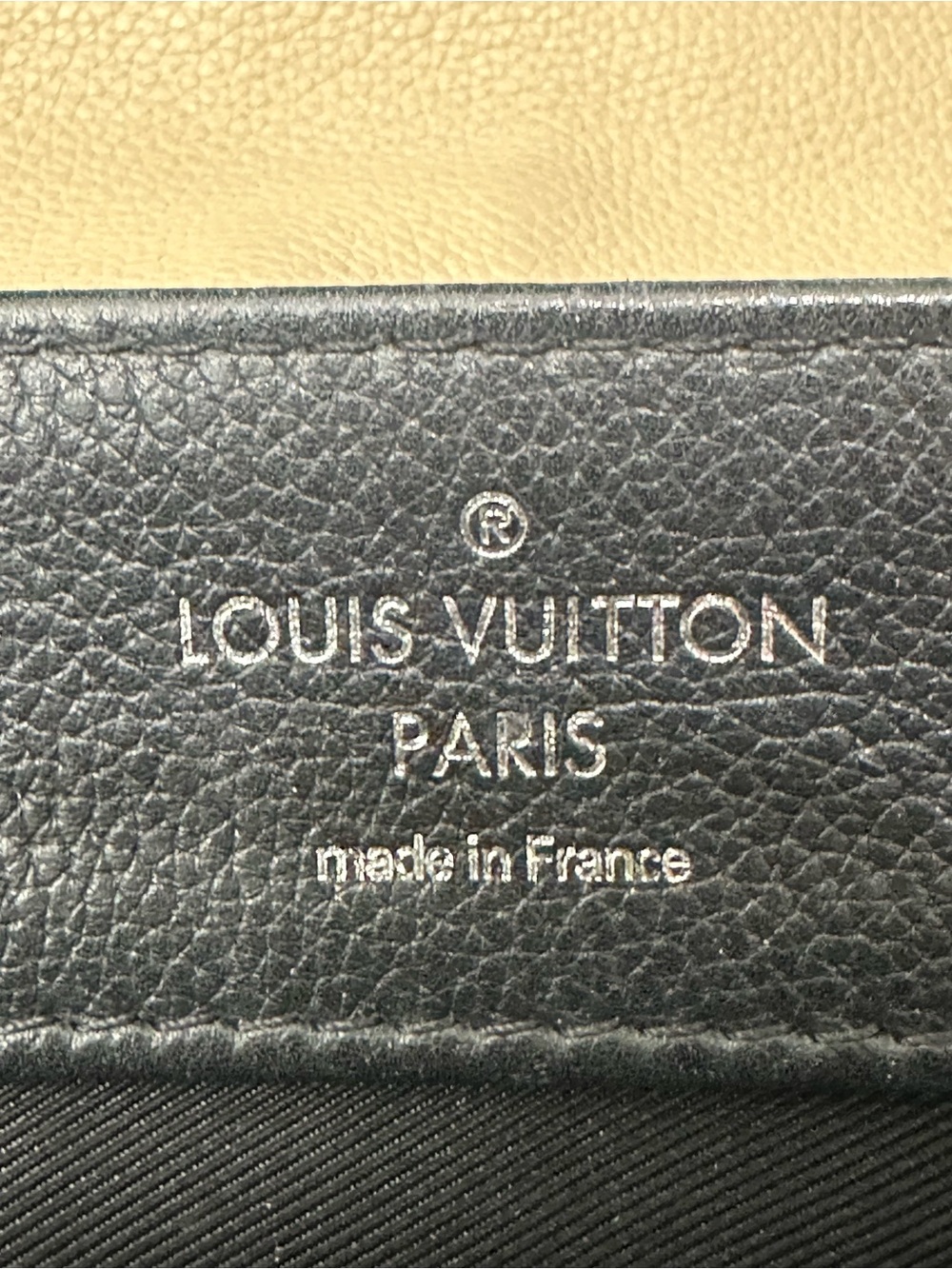 Louis Vuitton Lockme II Taurillon Leather Vanille Black Top Handle Bag - Picture 11 of 14